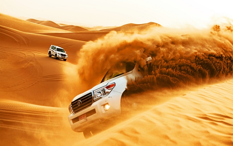 Dune Bashing in Dubai - TripJohn