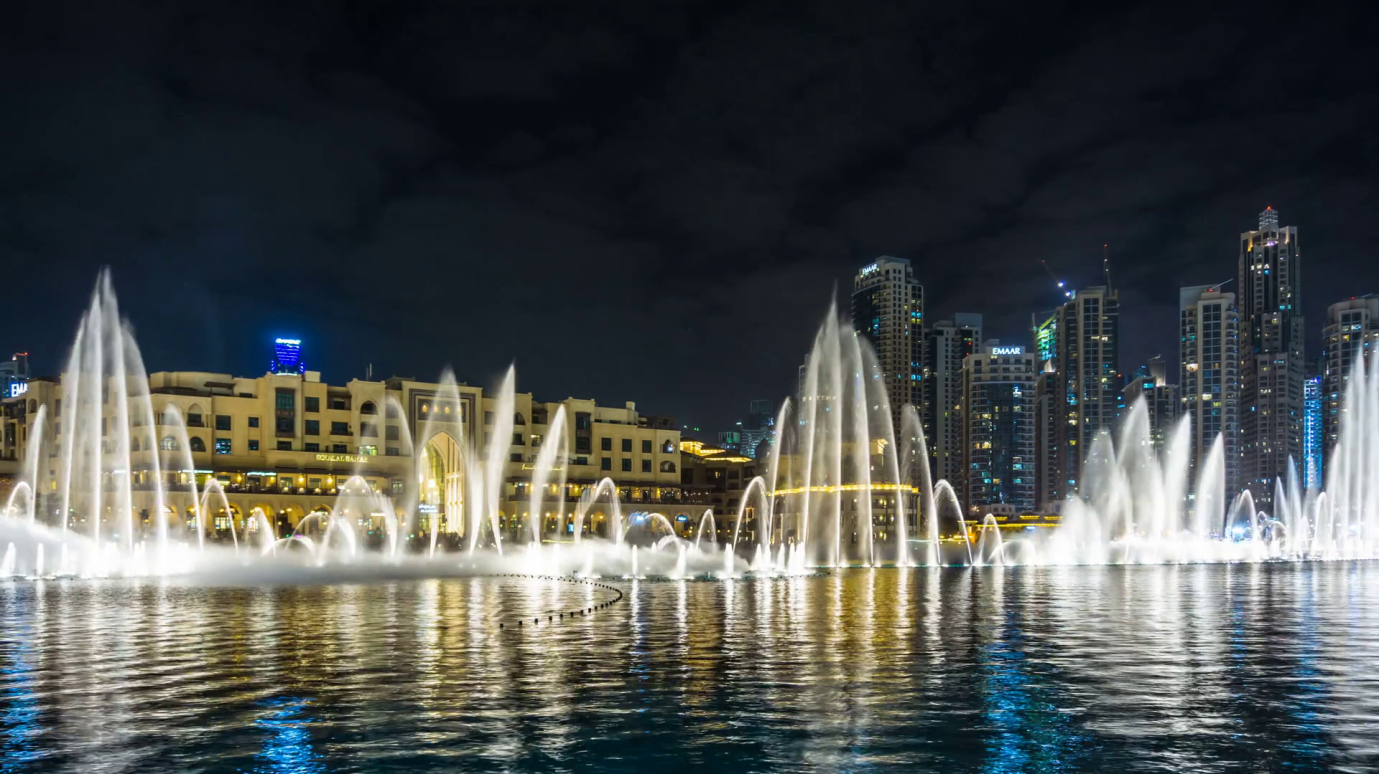 Dubai fountains- TripJohn